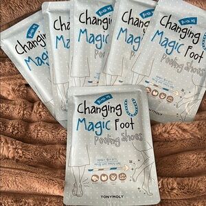 Changing Magic Foot Peeling Shoes - White